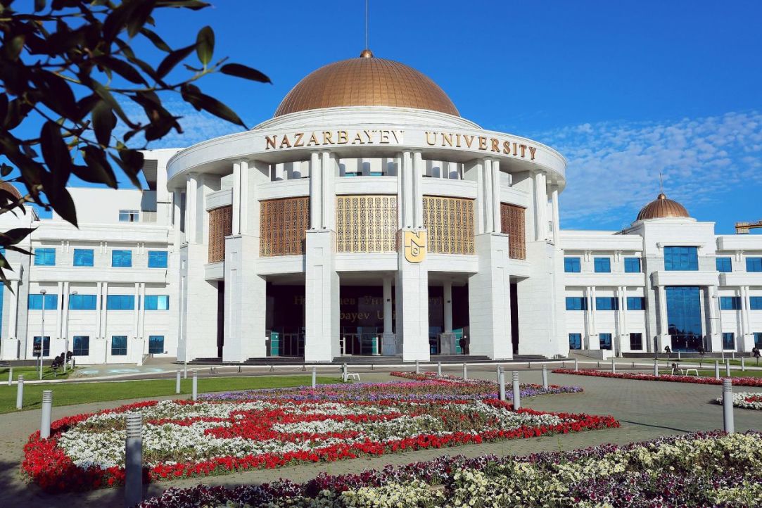 Жанар Бекмурзина представила доклад «Теория национализма Бенедикта Андерсона в концепции "Назарбаев университет"»